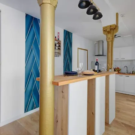 Cosy Centre Apartment